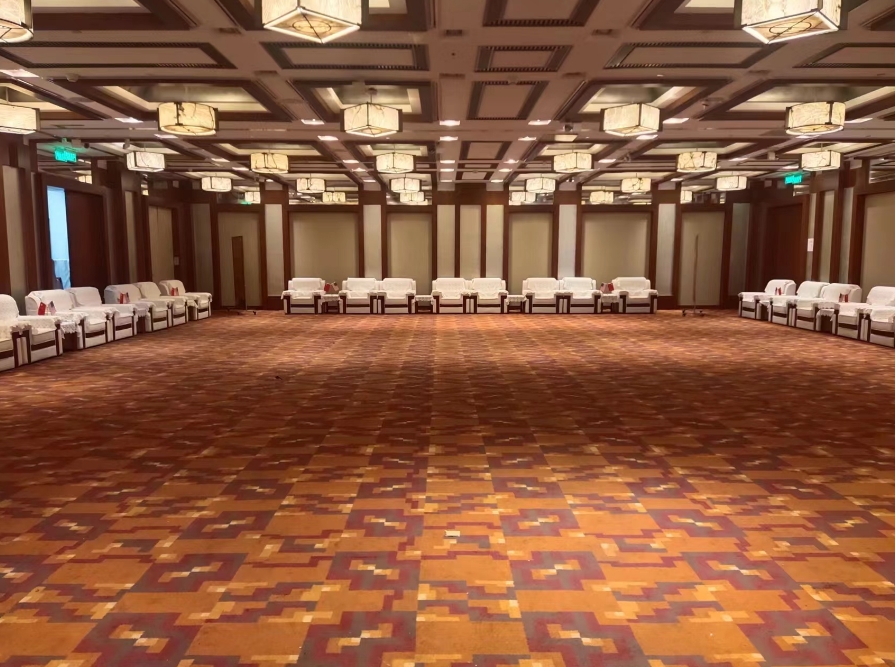北京东城区建国会议中心摆放完成 北京东城区建国会议中心摆放完成